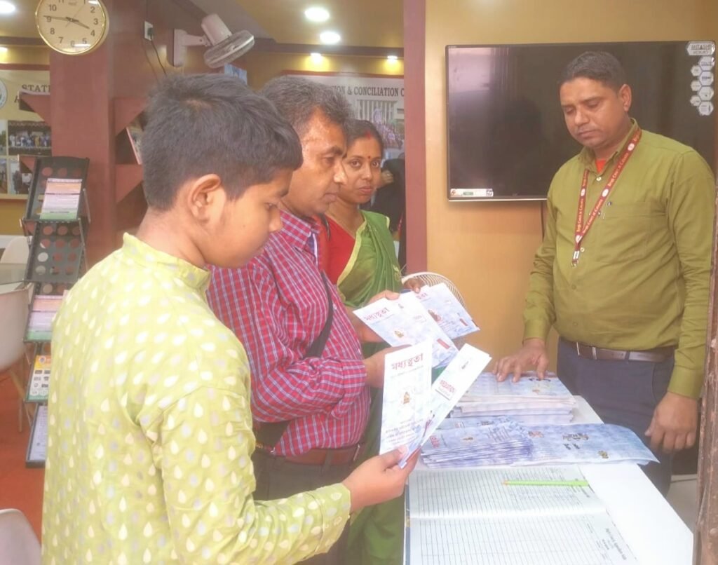 কলকাতা আন্তর্জাতিক বইমেলায় জমজমাট হাইকোর্টের মিডিয়েশন কমিটির স্টল…।