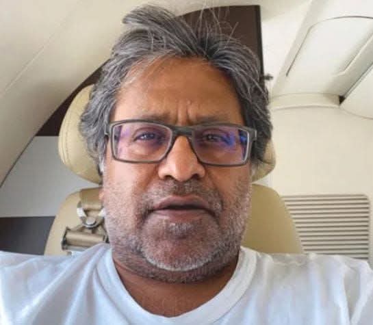 ১৬ বছর পর দেশে ফেরার পথে ললিত মোদি….।…।